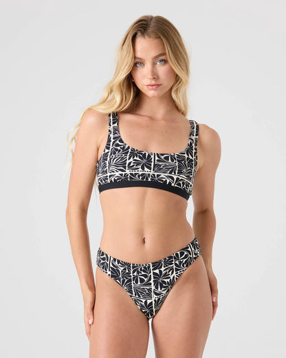 Black/Ivory