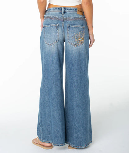 Playa Petal Denim Wash/Embroidery